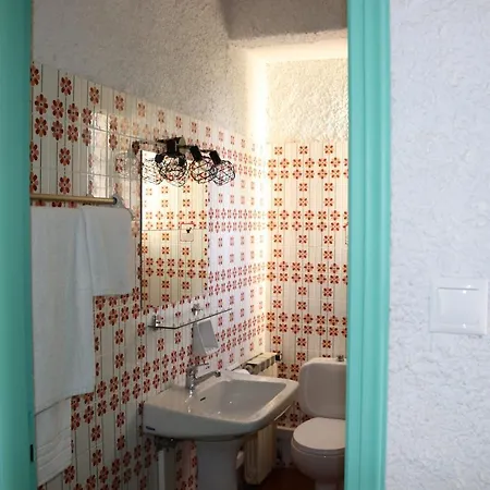 The Bongos - Socially Conscious Rooms, Part Of The Rate Goes To Charity