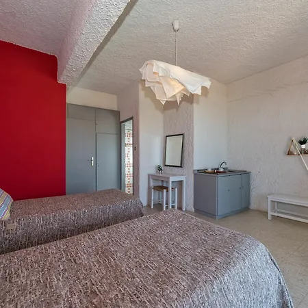 Aparthotel The Bongos - Socially Conscious Rooms, Part Of The Rate Goes To Charity 3*